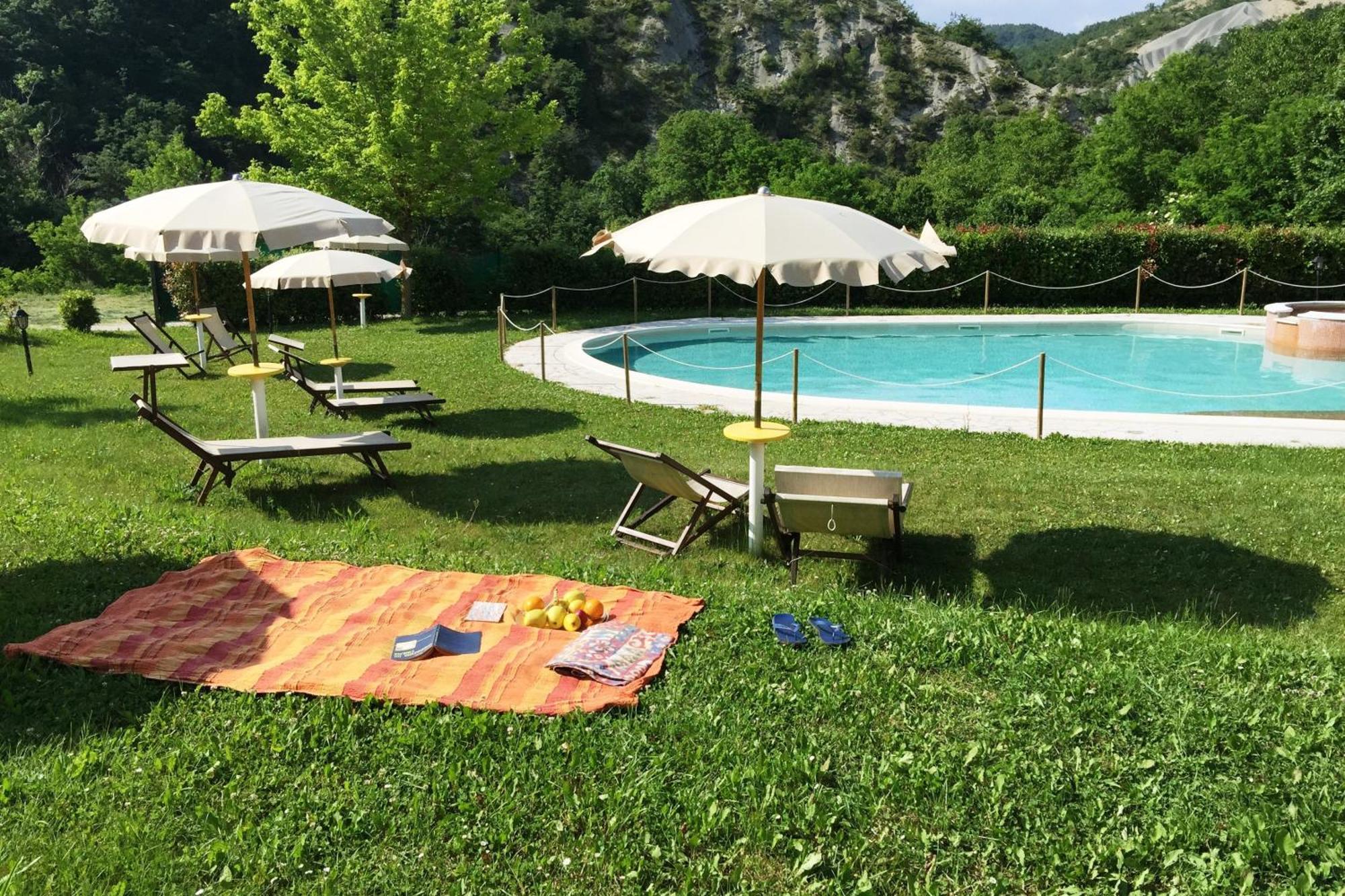 Гостьовий будинок Relais Valguerriera Apecchio Екстер'єр фото